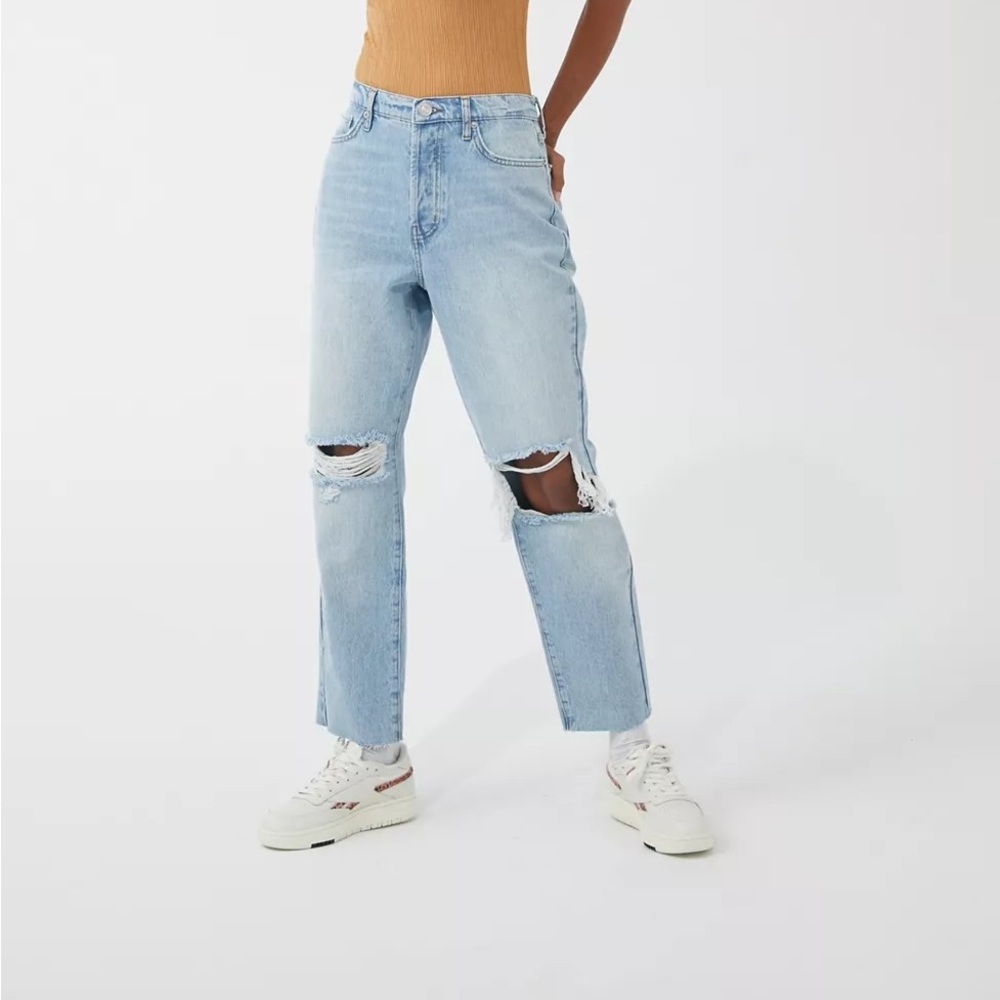 Urban Outfitters BDG Slim Straight Jean – Ripped Light Wash (Never Worn!)